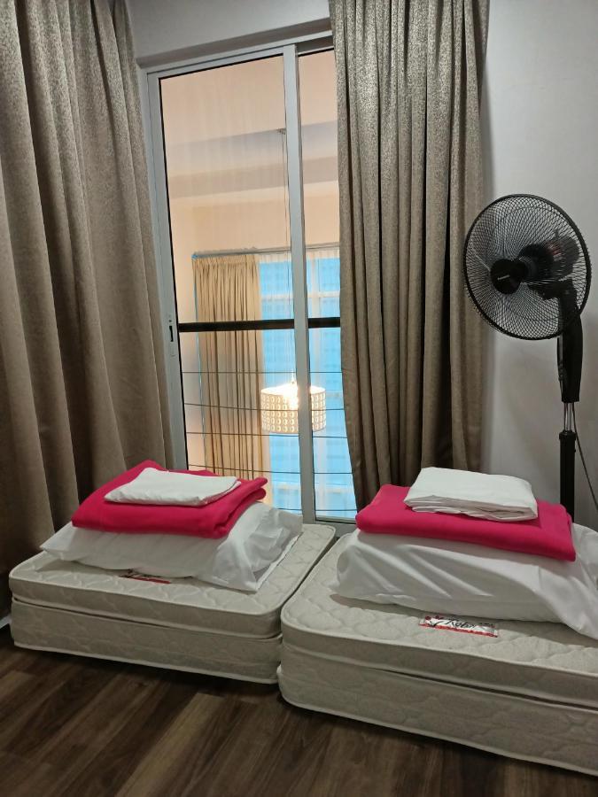 Duplex Condo@Maritime 8 George Town Ngoại thất bức ảnh